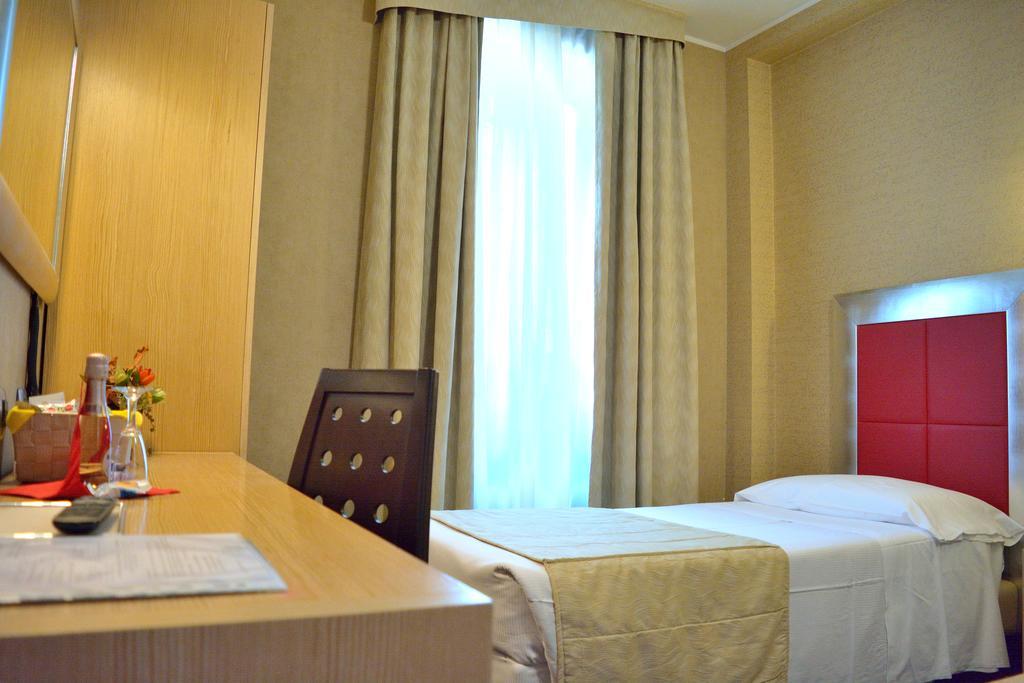 Hotel Susa Milano Eksteriør billede